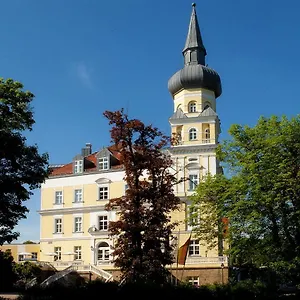 4* Hotel Schloss